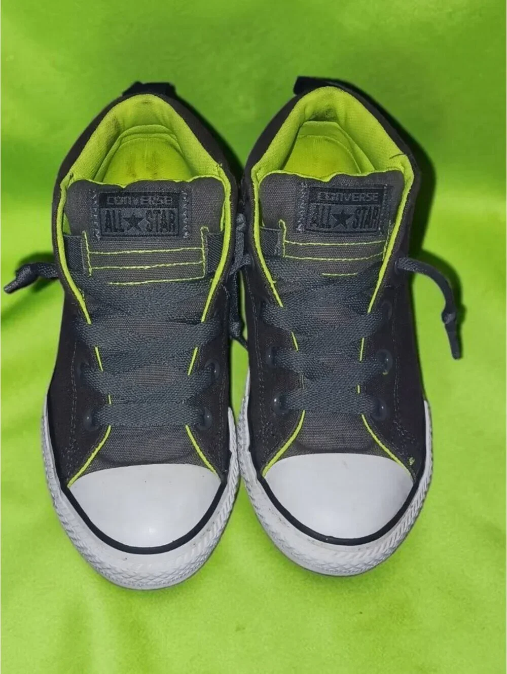 Converse Chuck Taylor All Star Mid Top Sneakers